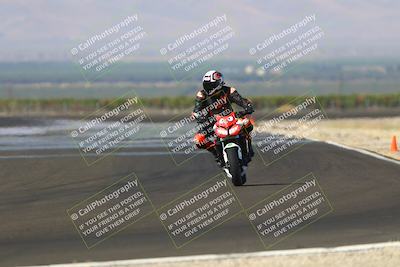 media/Sep-21-2025-TrackDaz (Sun) [[277c75b276]]/C Group/1040am (Turn 1)/
